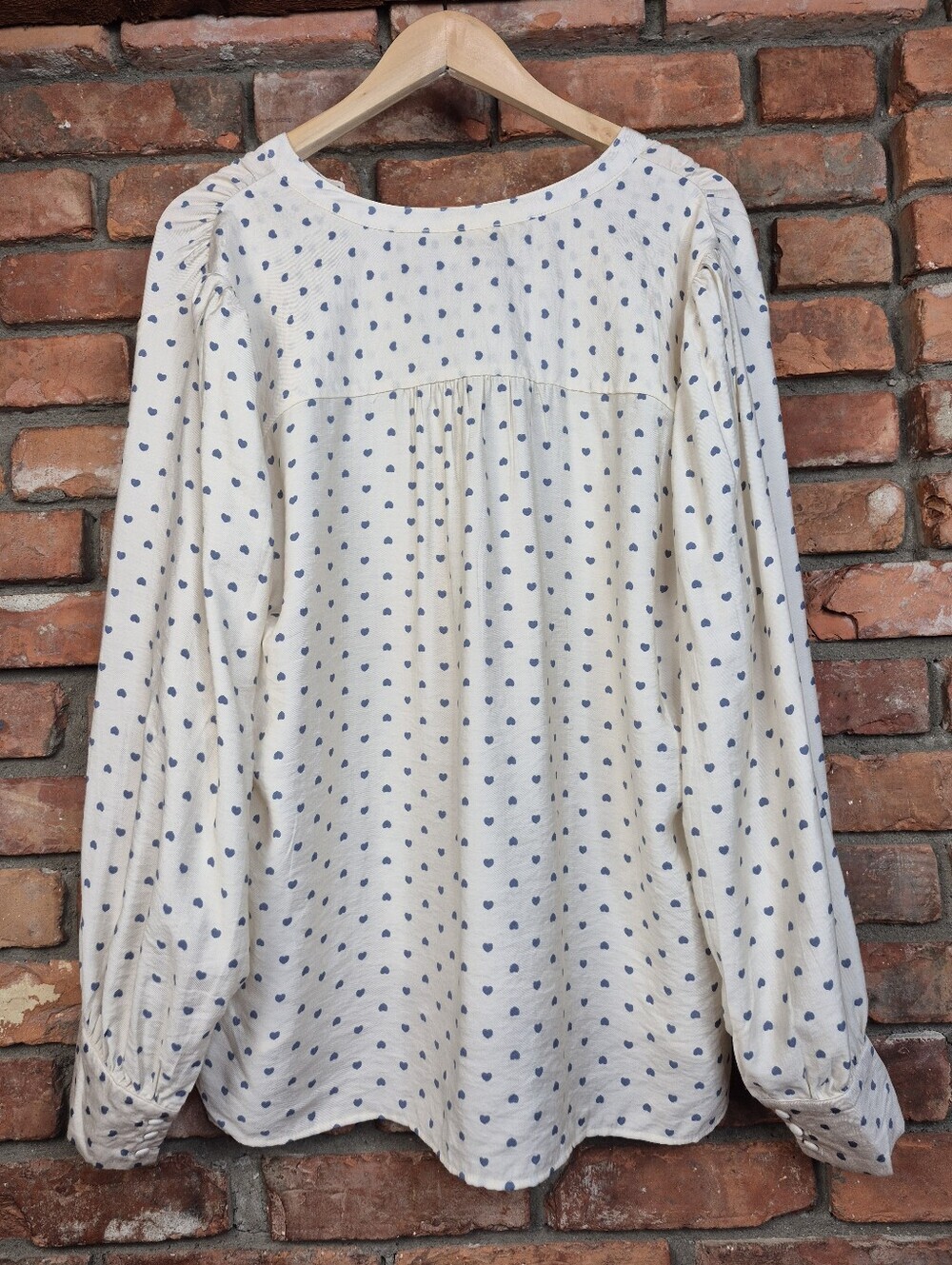 C By One Ivory Blue Heart Print Blouse 1X Romantic Boho Poet Sleeve Top - Picture 7 of 9